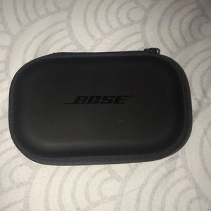 bose earbuds with charging case